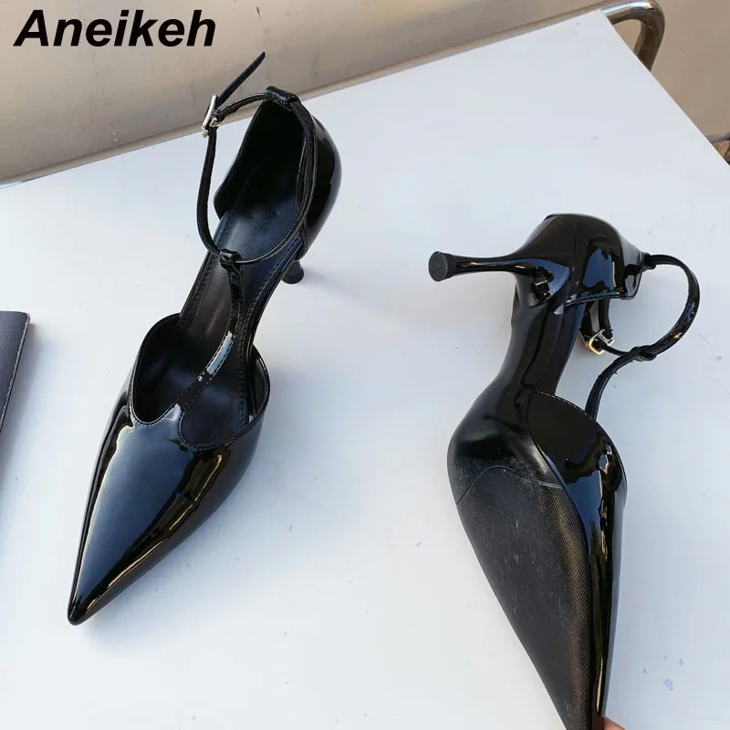 Aneikeh 2024 Nové Sexy Čierne T-Popruh Sandále Žena Ukázal Prst Lakovanej Kože Vysokým Podpätkom Pracky Popruhu Stiletto Duté Šaty Topánky